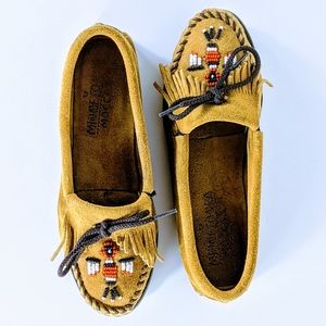 Minnetonka Loafer Moccasins Beaded Details